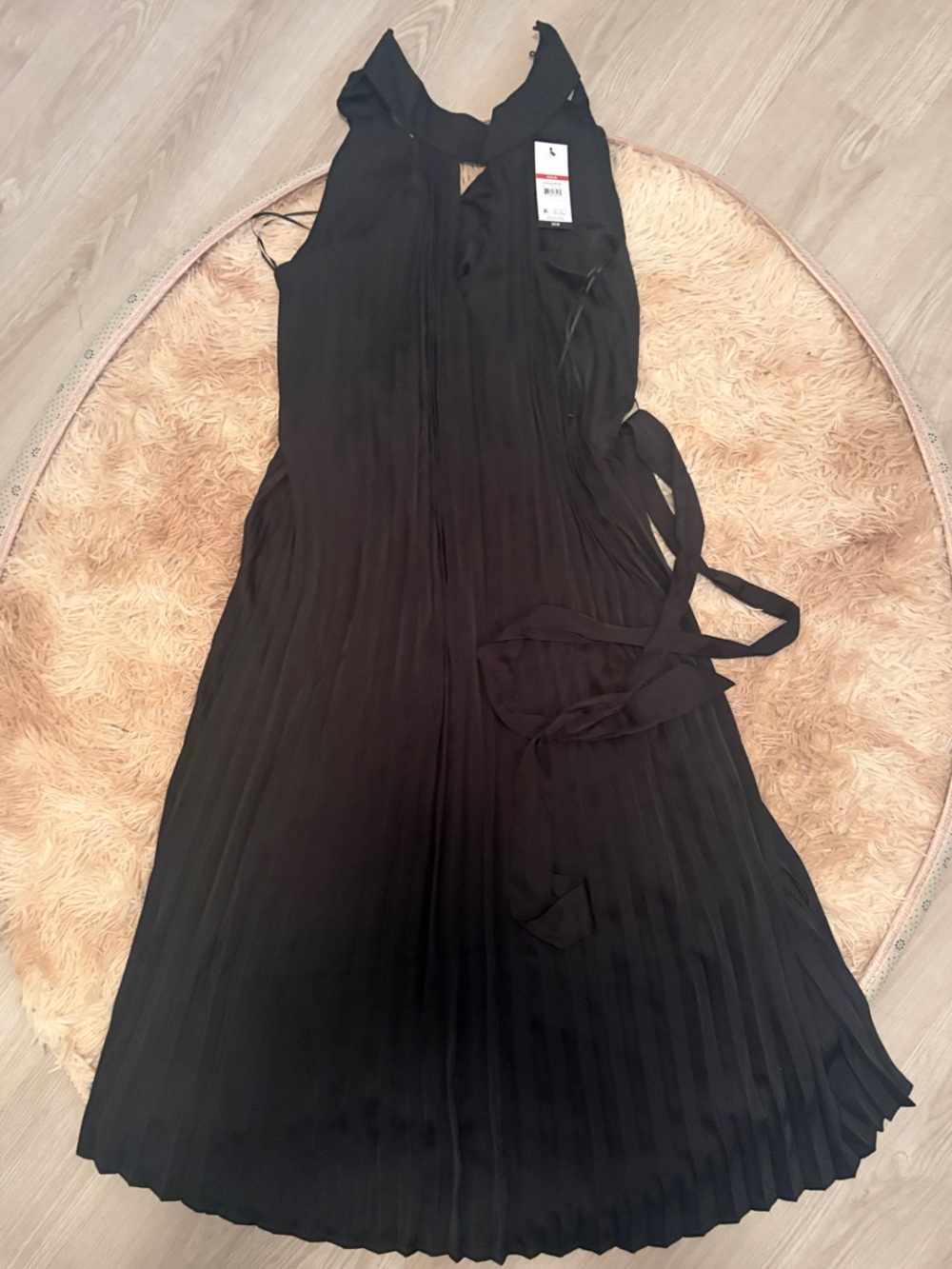 SOFIA Black Pleated Halter Sleeveless Dress with Belt